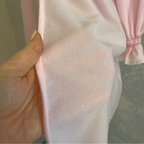 Vintage Pink Open House Coat 3 Pearl Button Closure - Picture 11 of 11